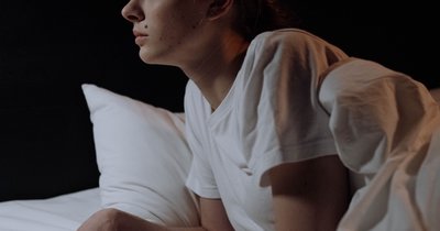 Symptome Depression Frau: Warnsignale richtig deuten