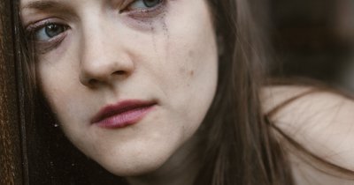 Bipolare Depression: Symptome und Unterschiede