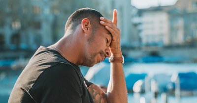 Vitamin-D-Mangel verursacht Kopfschmerzen