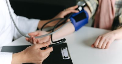 Bluthochdruck natürlich senken: Hausmittel